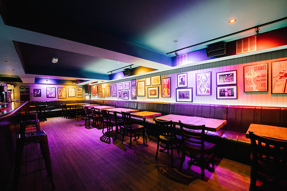 King Tuts Interior